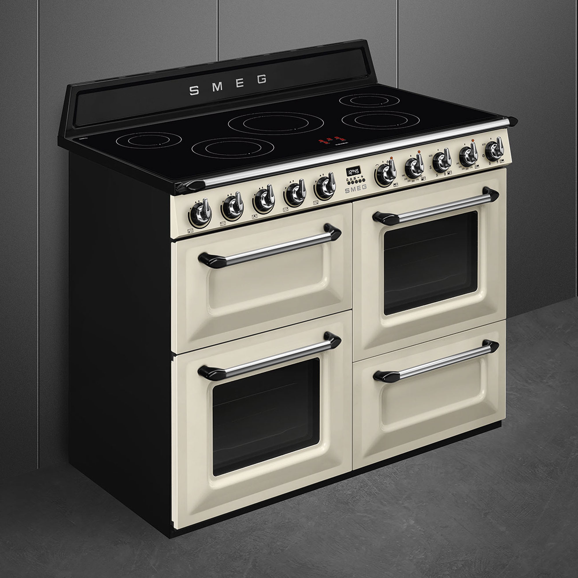 Smeg 110cm Victoria Freestanding Cooker with Induction Hob Cream