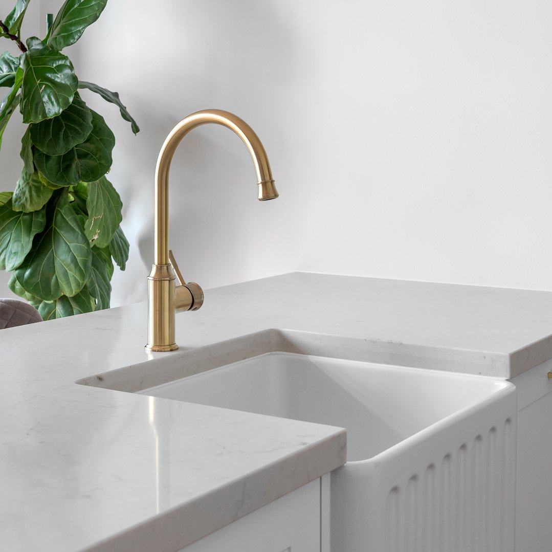 Turner Hastings Novi 50x46 Fireclay Butler Sink - Gloss White NO50FS