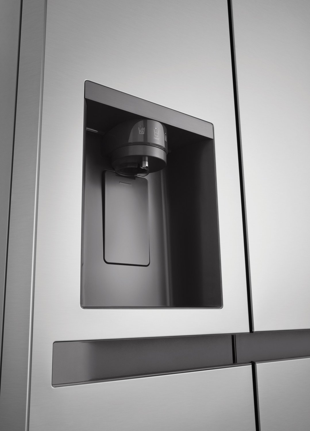 LG 641L Side by Side Fridge in Stainless Finish, Non-Plumbed GS-N599PL