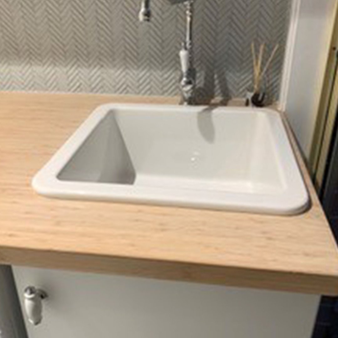 Turner Hastings Cuisine 46x46 Inset / Undermount Fireclay Sink with Overflow CU46FS-OF