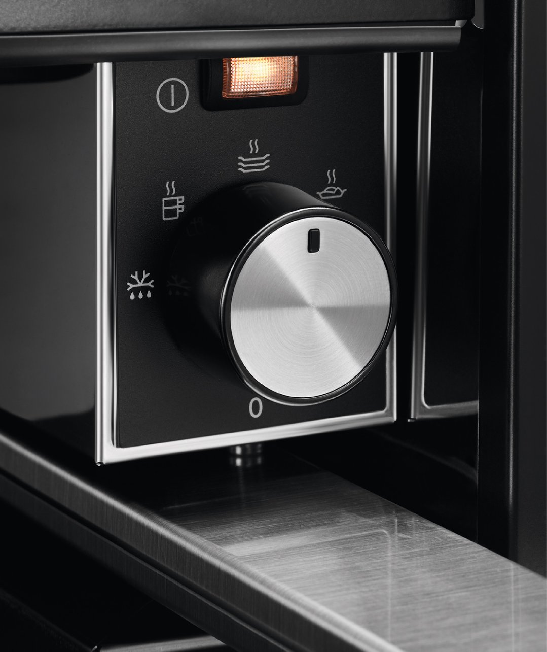 AEG 14cm Gloss Black Built-in Warming Drawer OD8K11B