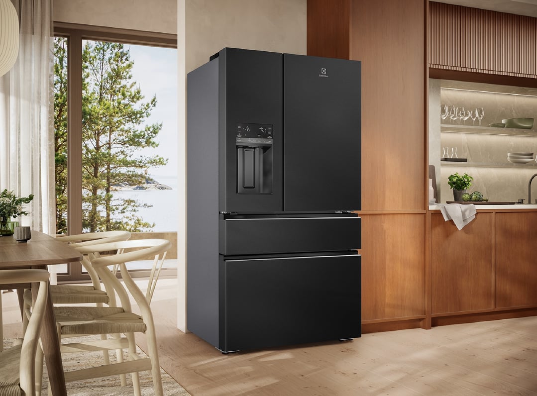 Electrolux 609L French Door Fridge, Matte Charcoal Black EHE6191BB