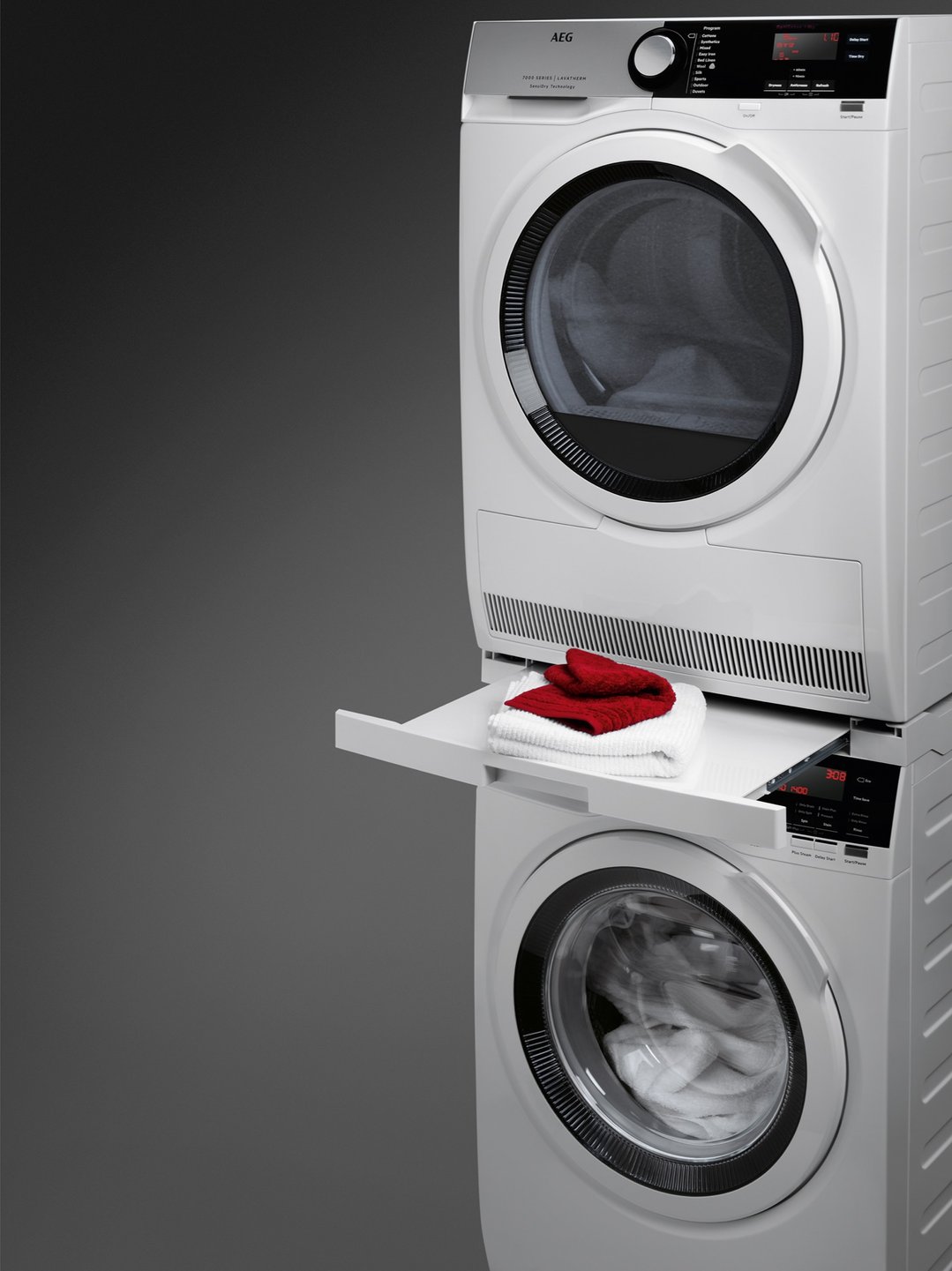 AEG Stacking Kit with Pull Out Shelf A1WYHSK2