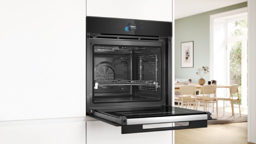 Bosch 60cm Accent Line Multifunction Pyrolytic oven with added steam - TFT Touch display Pro. HRG978NB1A