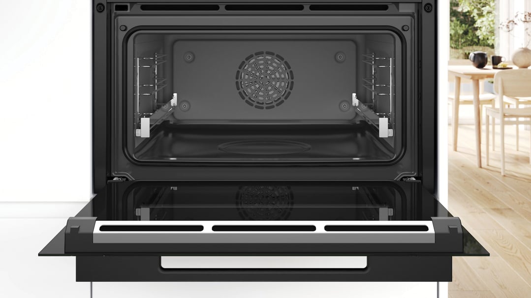 Bosch Series 8 Built-in compact oven with steam function 60 x 45 cm Black CSG958DB1