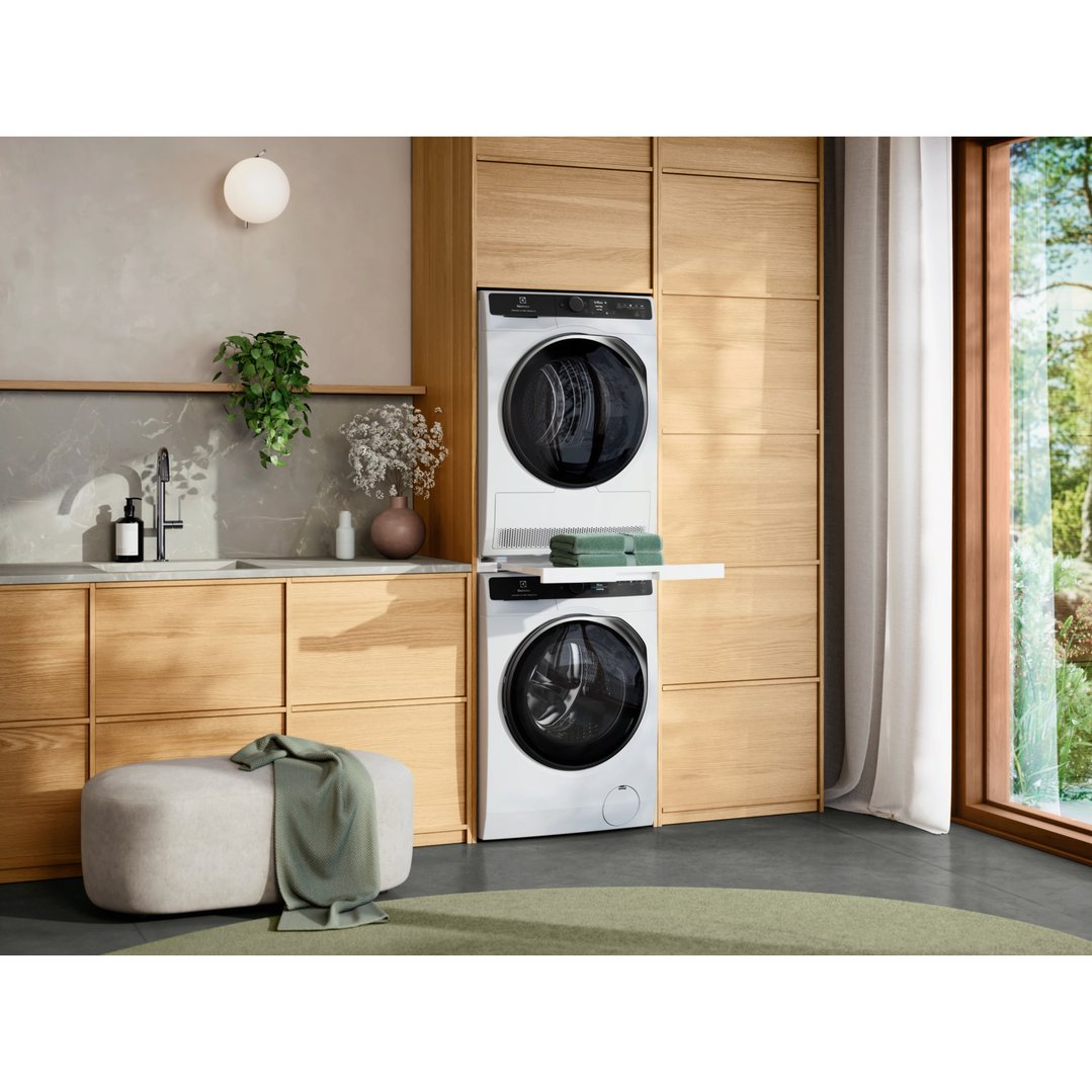 Electrolux 12kg UltimateCare 900 Front Load Washing Machine White EWF1242R9WCS