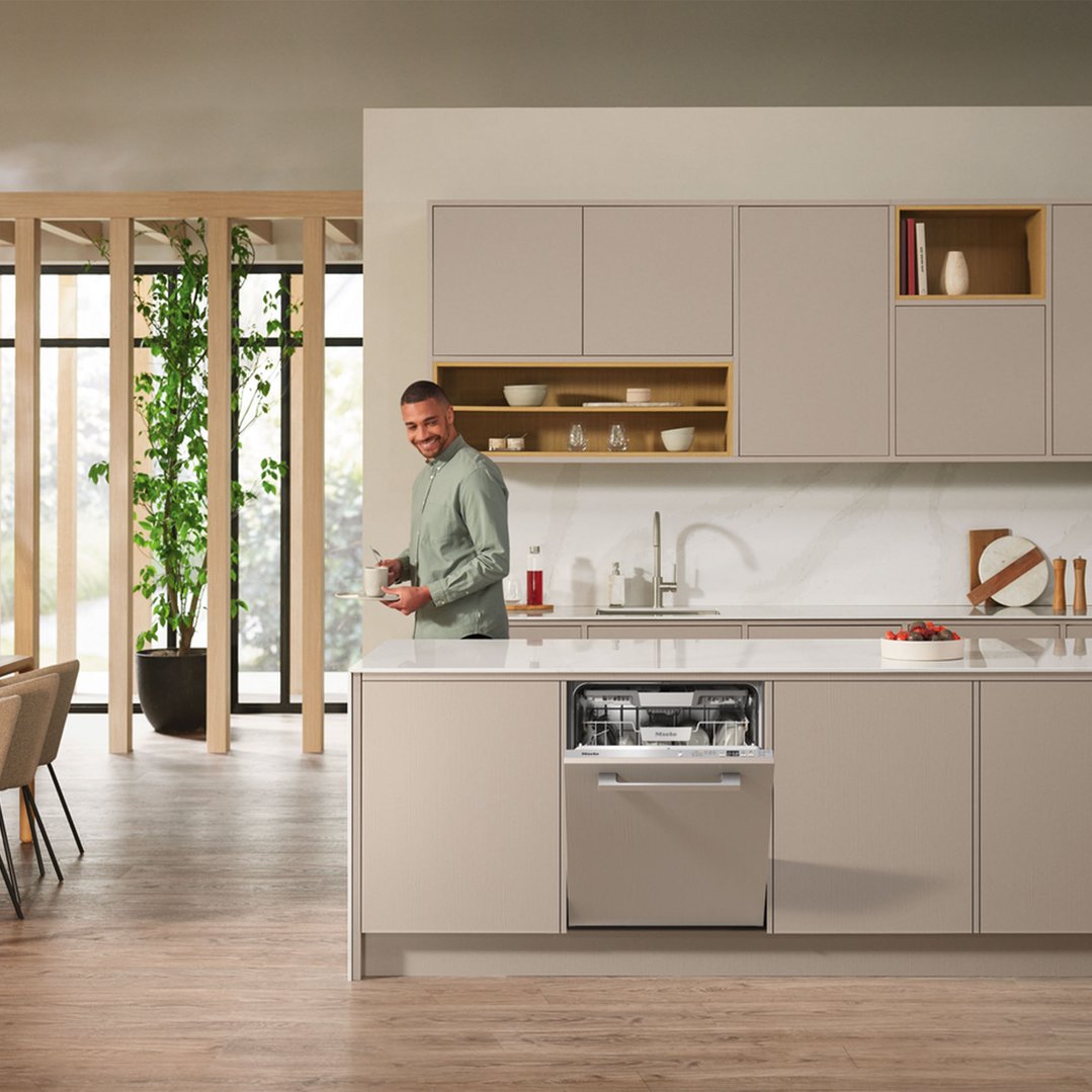 Miele 60cm Fully Integrated Dishwasher with AutoOpen Drying G5263SCVIBK