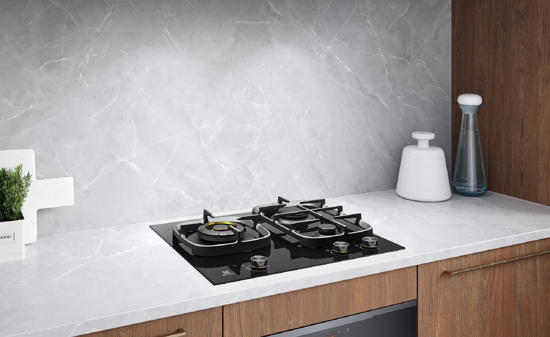 Electrolux 60cm UltimateTaste 900 3 Burner Gas Cooktop Black Ceramic Glass EHG635BE