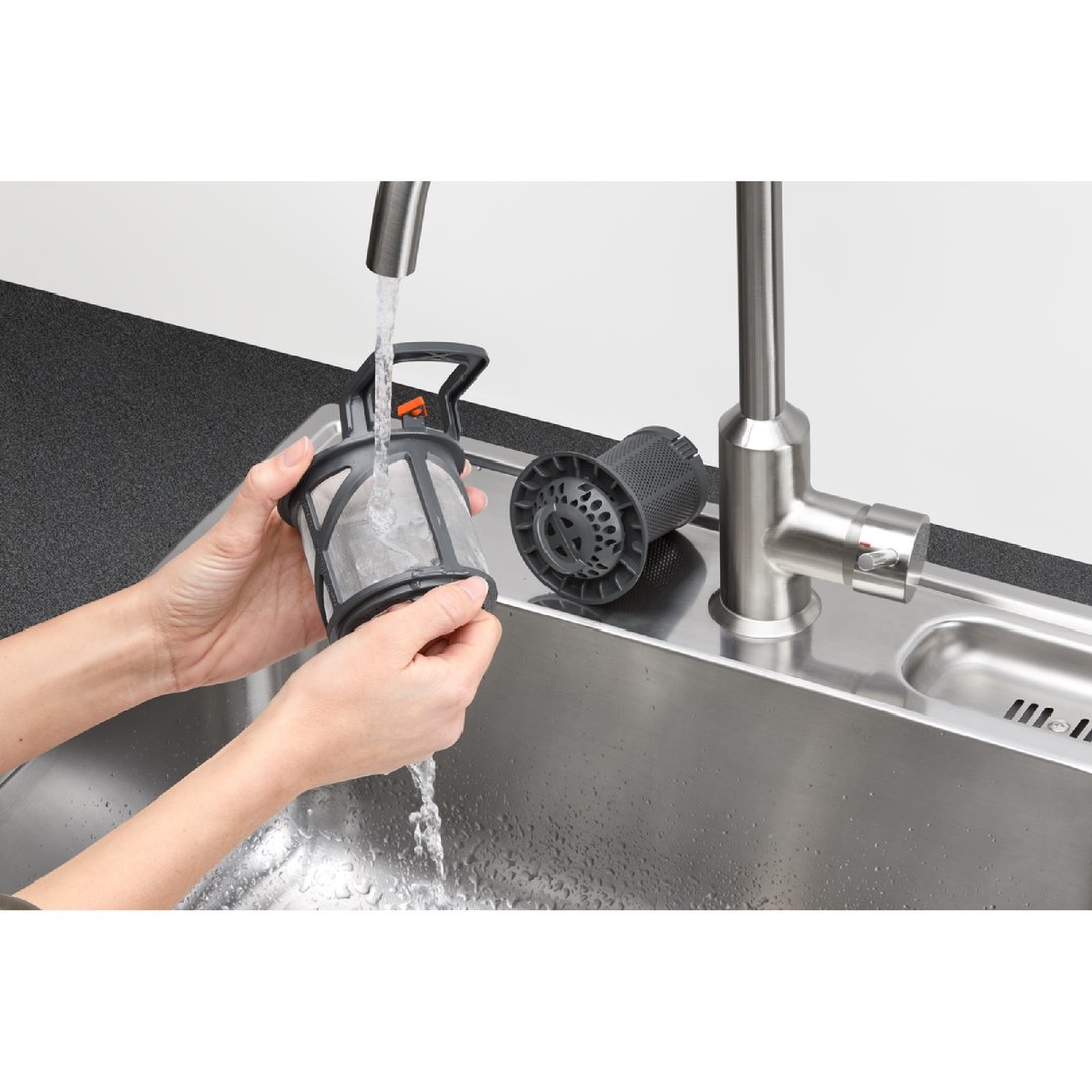 AEG 60cm Built-Under Matte Black Dishwasher FUF7590SMB