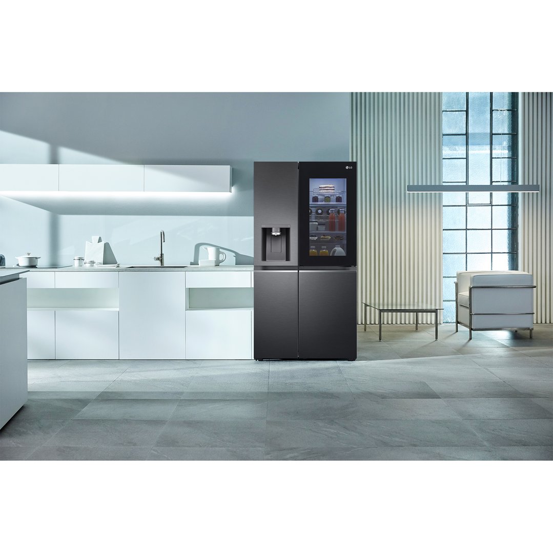 635L Side by Side Fridge with Instaview DoorInDoor GSV635MBLC