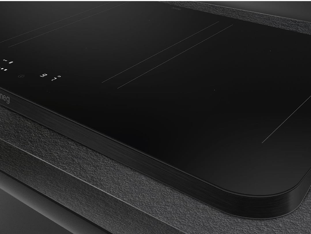 Smeg 90cm Isola Alta Induction Cooktop with Autovent 2.0 - Matte Black SISL7964MB
