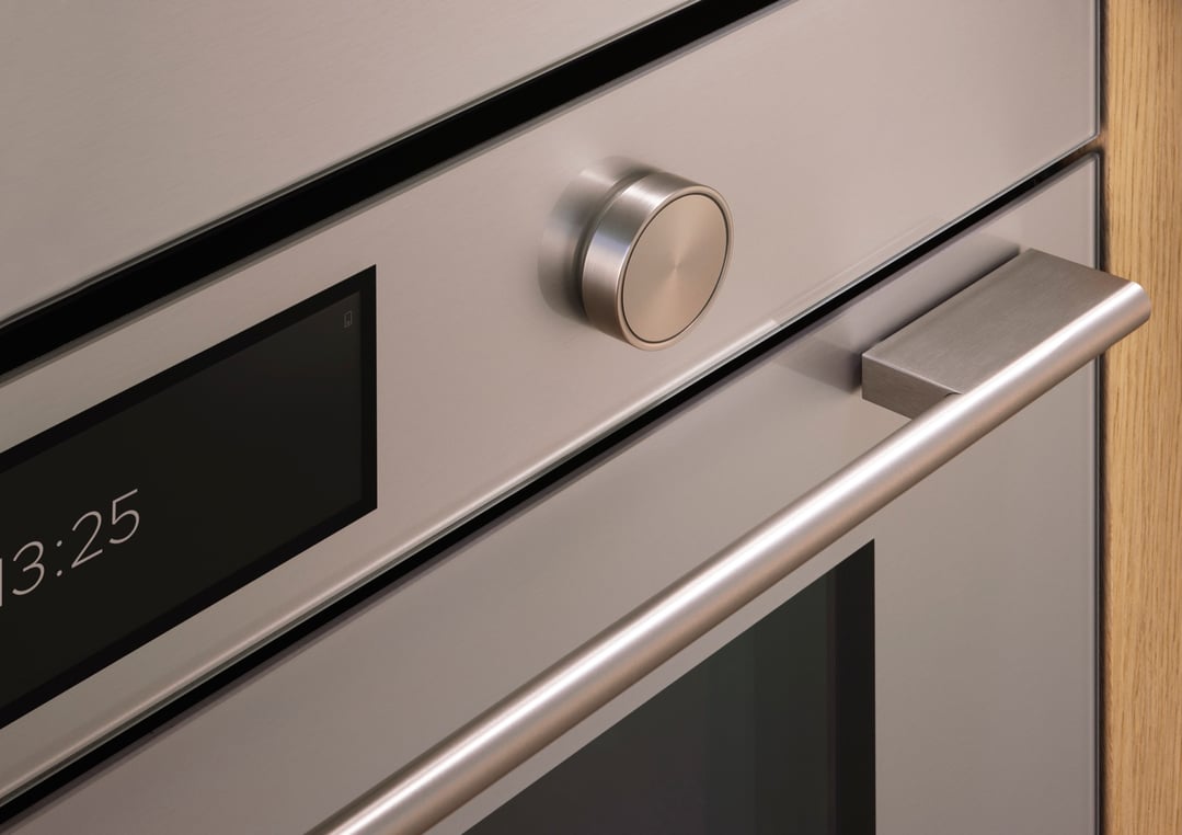 Fisher & Paykel 76cm Series 11, Contemporary Pyrolytic, Steam Assist Oven, Brushed Silver Glass OB76SCPSUDX3