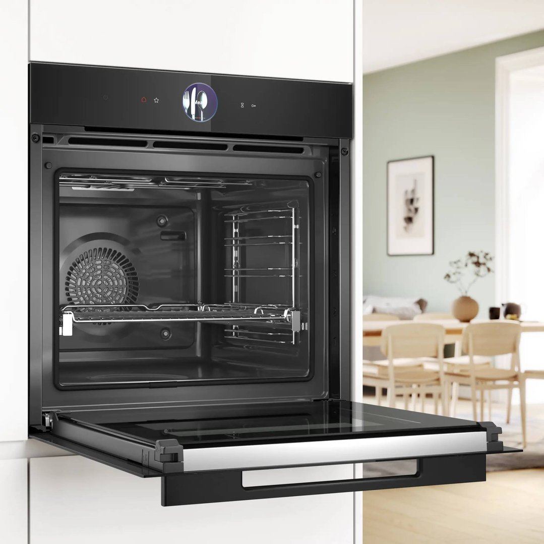 Bosch 60cm Accent Line Multifunction Pyrolytic oven - TFT Touch display Plus HBG976MB1A
