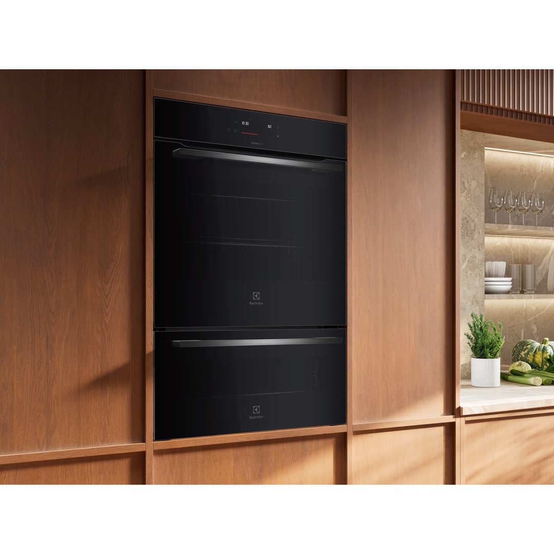 Electrolux 60cm Pyrolytic Double Oven with SteamBake, Black - 600 Series EVEP6626DF