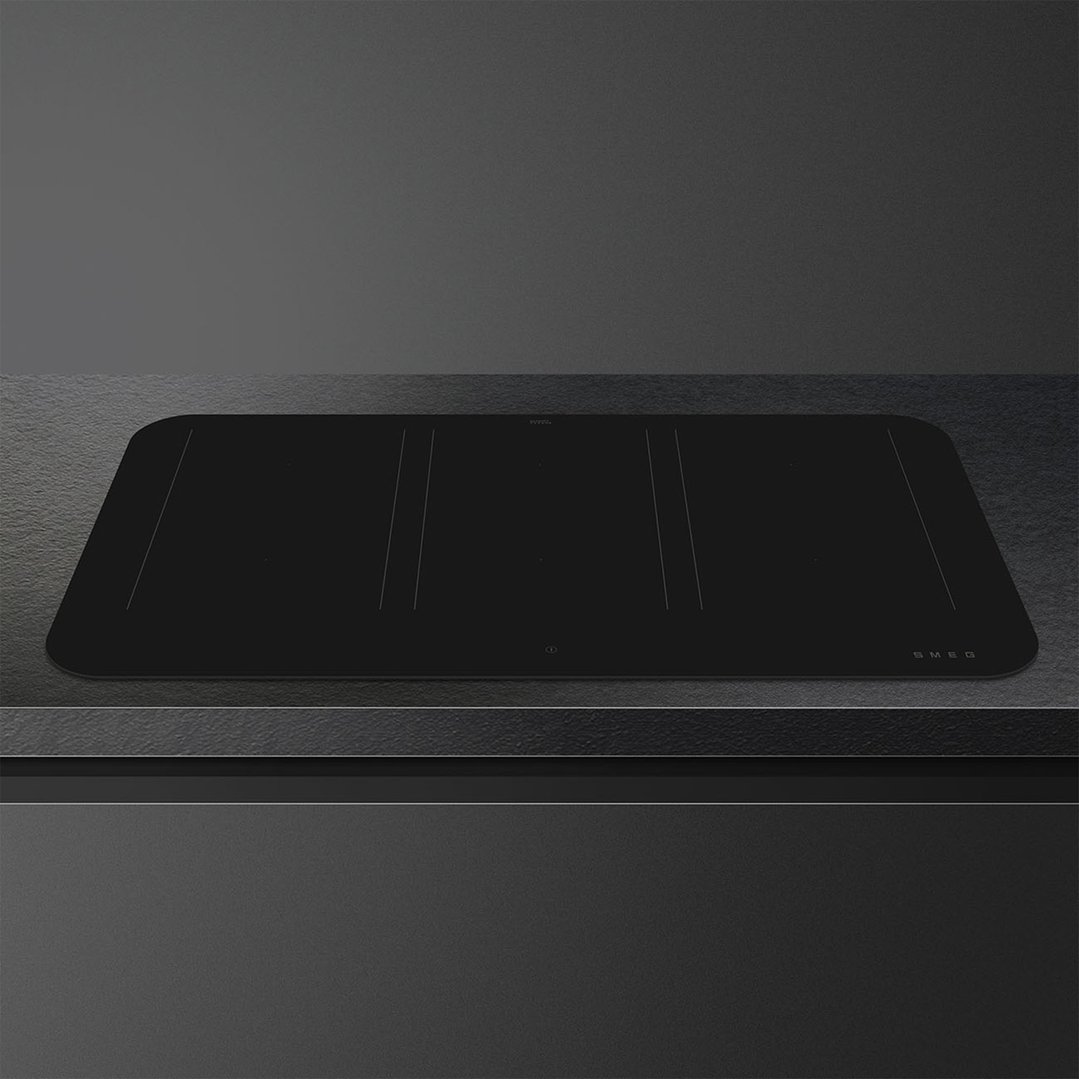 Smeg 90cm Isola Flat Induction Cooktop with Autovent 2.0 - Black SISL7964