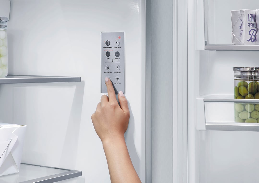 Fisher & Paykel 91cm Series 7 Integrated Refrigerator Freezer, Ice & Water RS9120WRU1