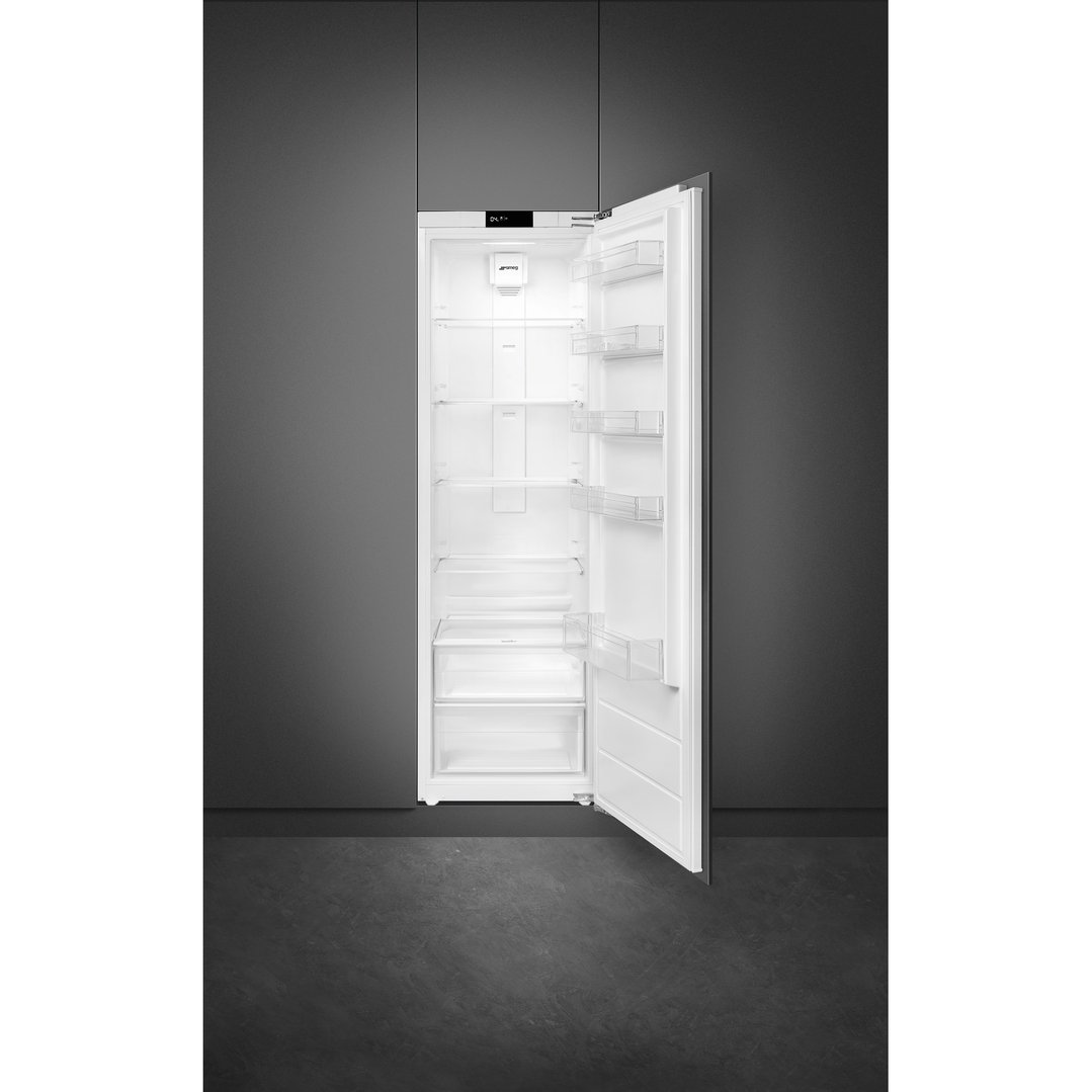 Smeg 294L Fully Integrated Refrigerator SABI303FR