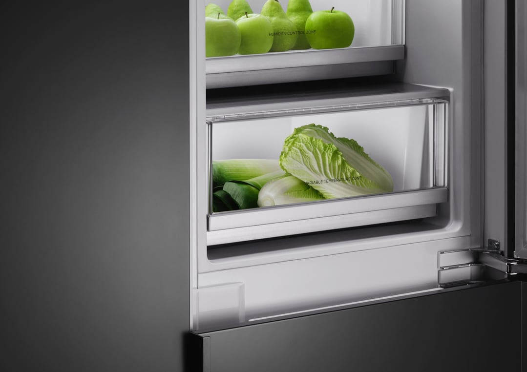 Fisher & Paykel 60cm Series 7 Integrated Refrigerator Freezer RB6018BRV