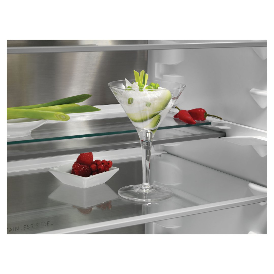 AEG 8000 Series 245L Built-in Bottom Freezer Fridge OSC8M18ADC