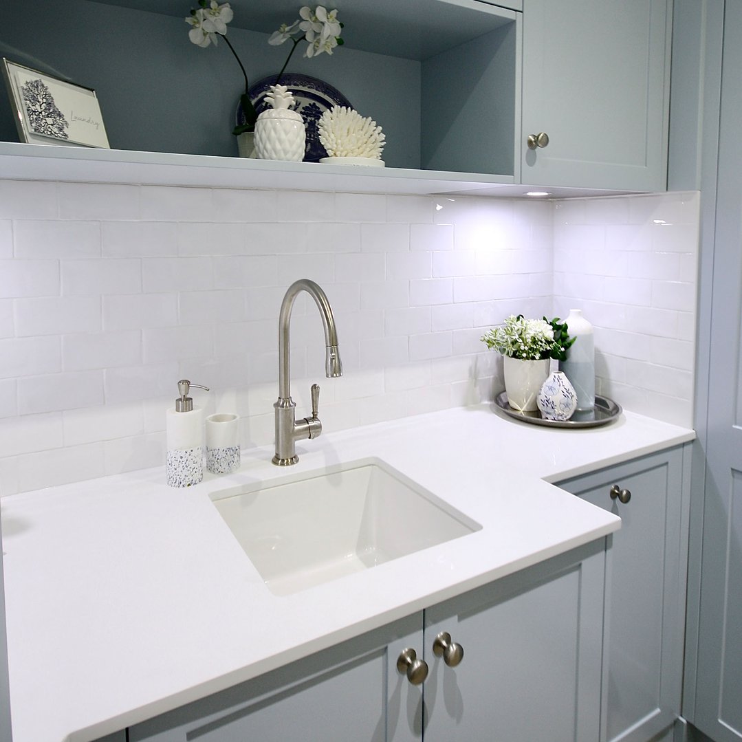 Turner Hastings Cuisine 46x46 Inset / Undermount Fireclay Sink with Overflow CU46FS-OF