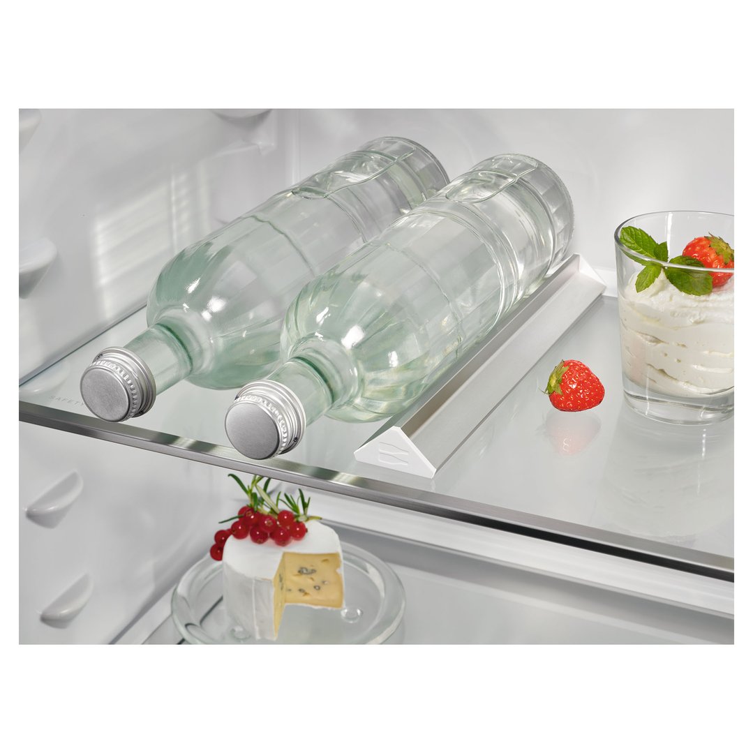 AEG 7000 Series 376L Built-in Bottom Freezer Fridge OSC7P19ACF