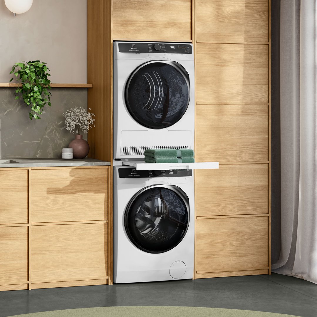 Electrolux 12kg UltimateCare 700 Front Load Washing Machine White EWF1243R7WCS
