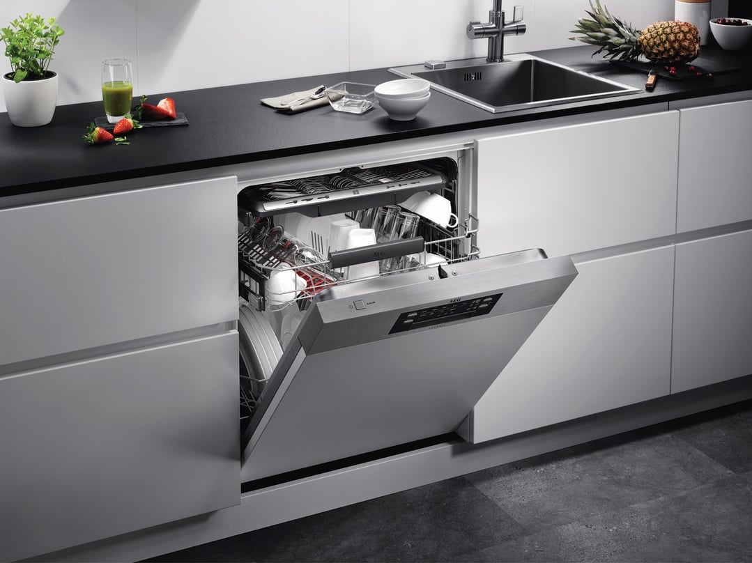AEG 60cm Semi-integrated Dishwasher FEE74600PM