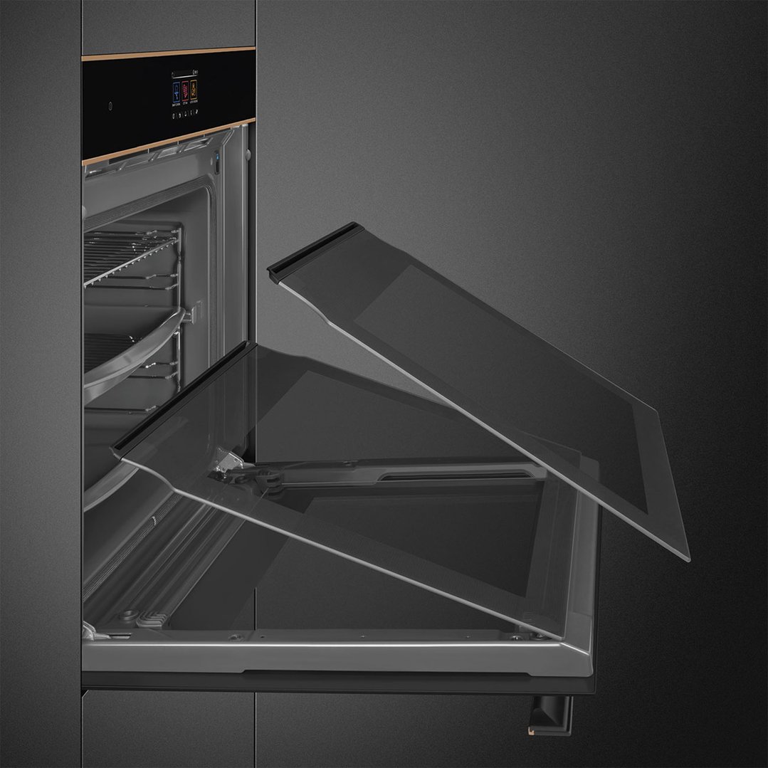Smeg 60cm Dolce Stil Novo Pyrolytic Oven Black and Copper Trim SOP6604TPNR