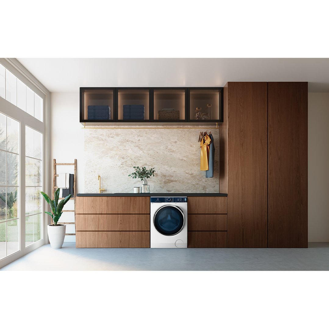 Electrolux 10kg UltimateCare 900 Front Load Washing Machine EWF1041R9WB