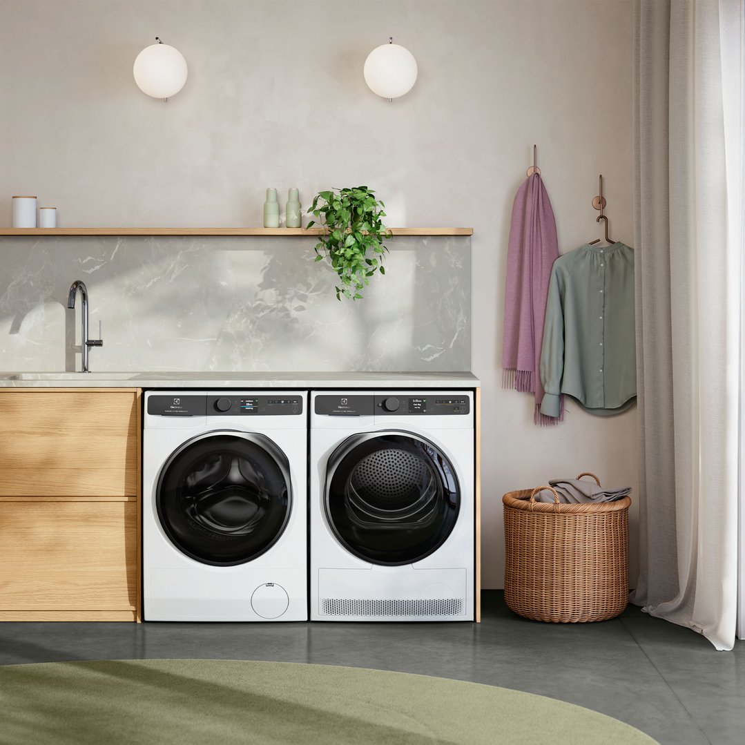 Electrolux 12kg UltimateCare 900 Front Load Washing Machine White EWF1242R9WCS