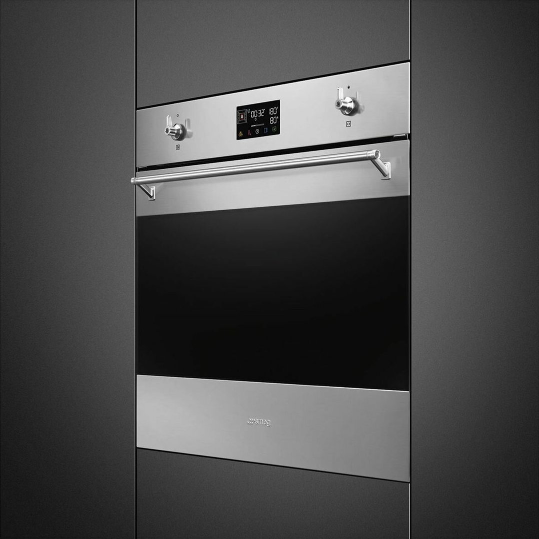 Smeg 60cm Classic Pyrolytic Steam Oven with Probe - Stainless Steel. SOPA6302S2PX