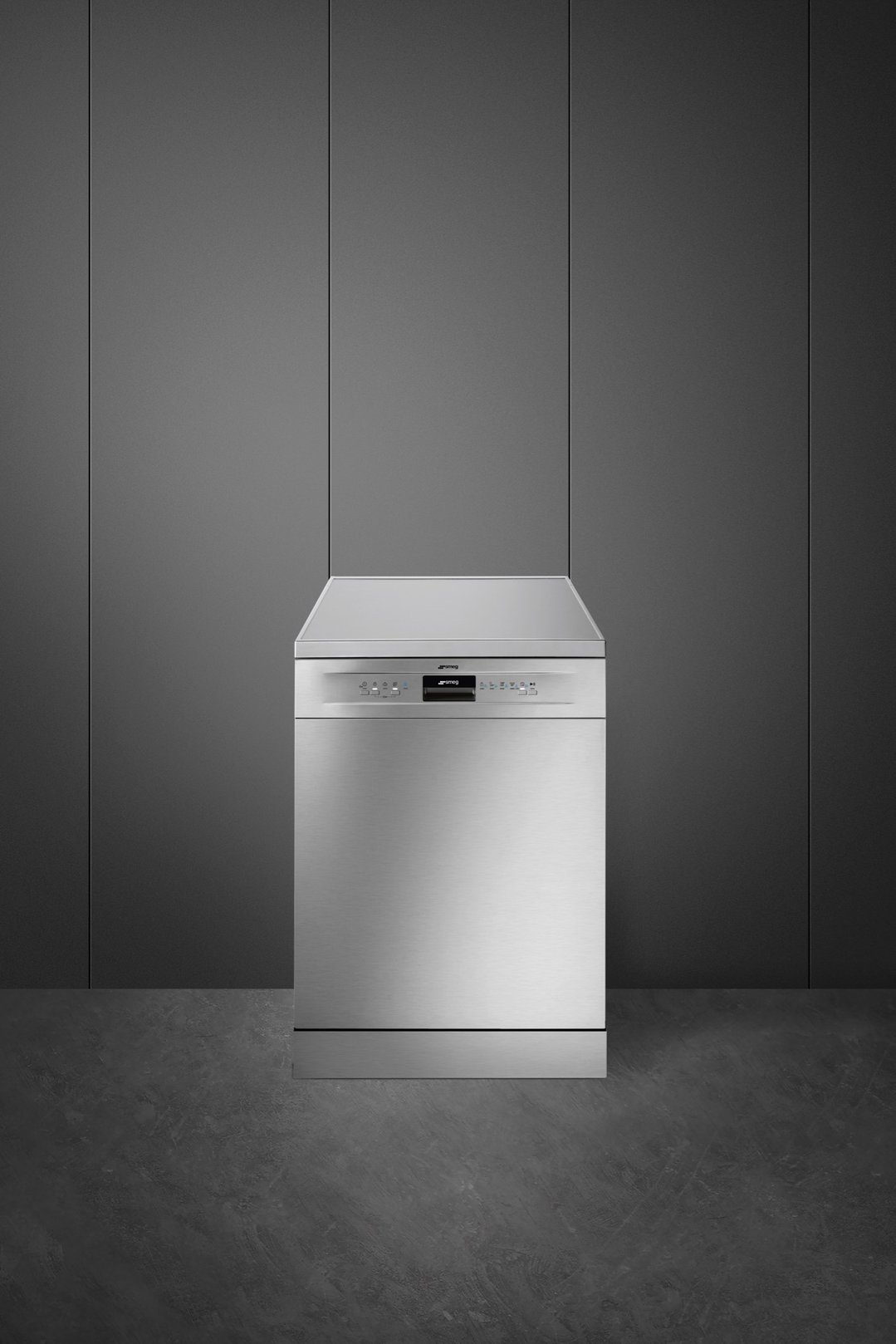 Smeg 60cm Stainless Steel Freestanding Dishwasher DWA6224X4