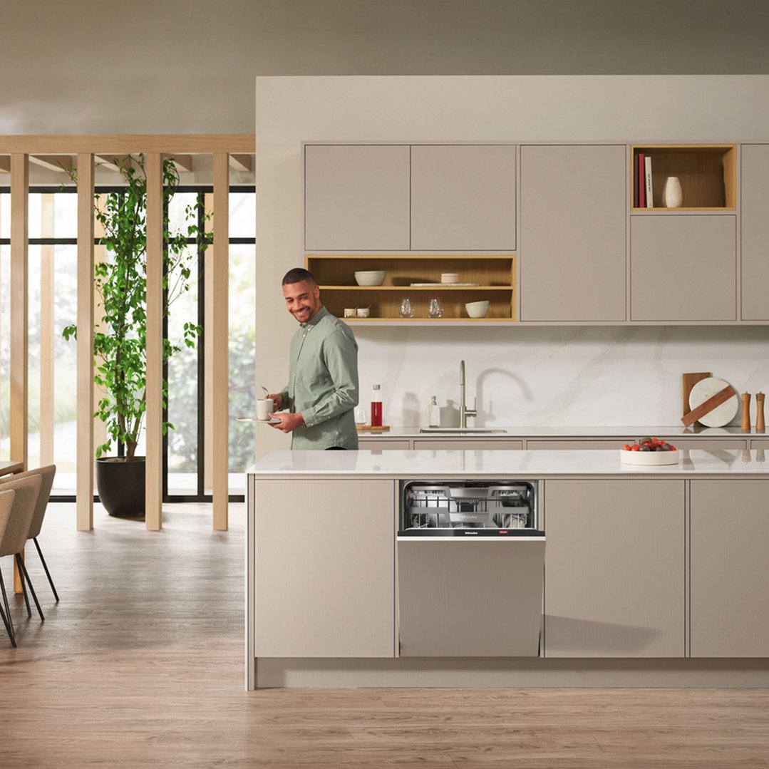Miele 60cm XXL Fully Integrated Dishwasher with AutoOpen Drying, PowerDisk and Knock2Open G7989SCVIXXL