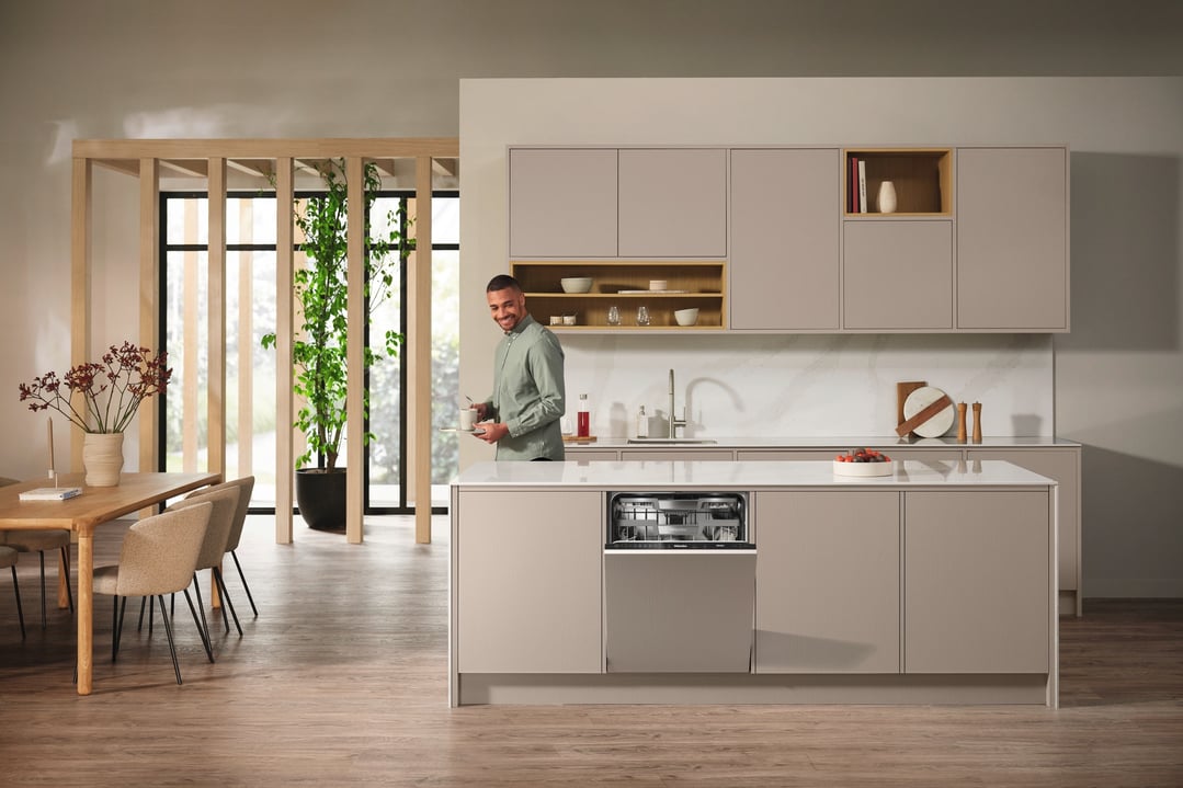 Miele 60cm XXL Fully Integrated Dishwasher with AutoOpen Drying, PowerDisk and Knock2Open G7799SCVIXXL