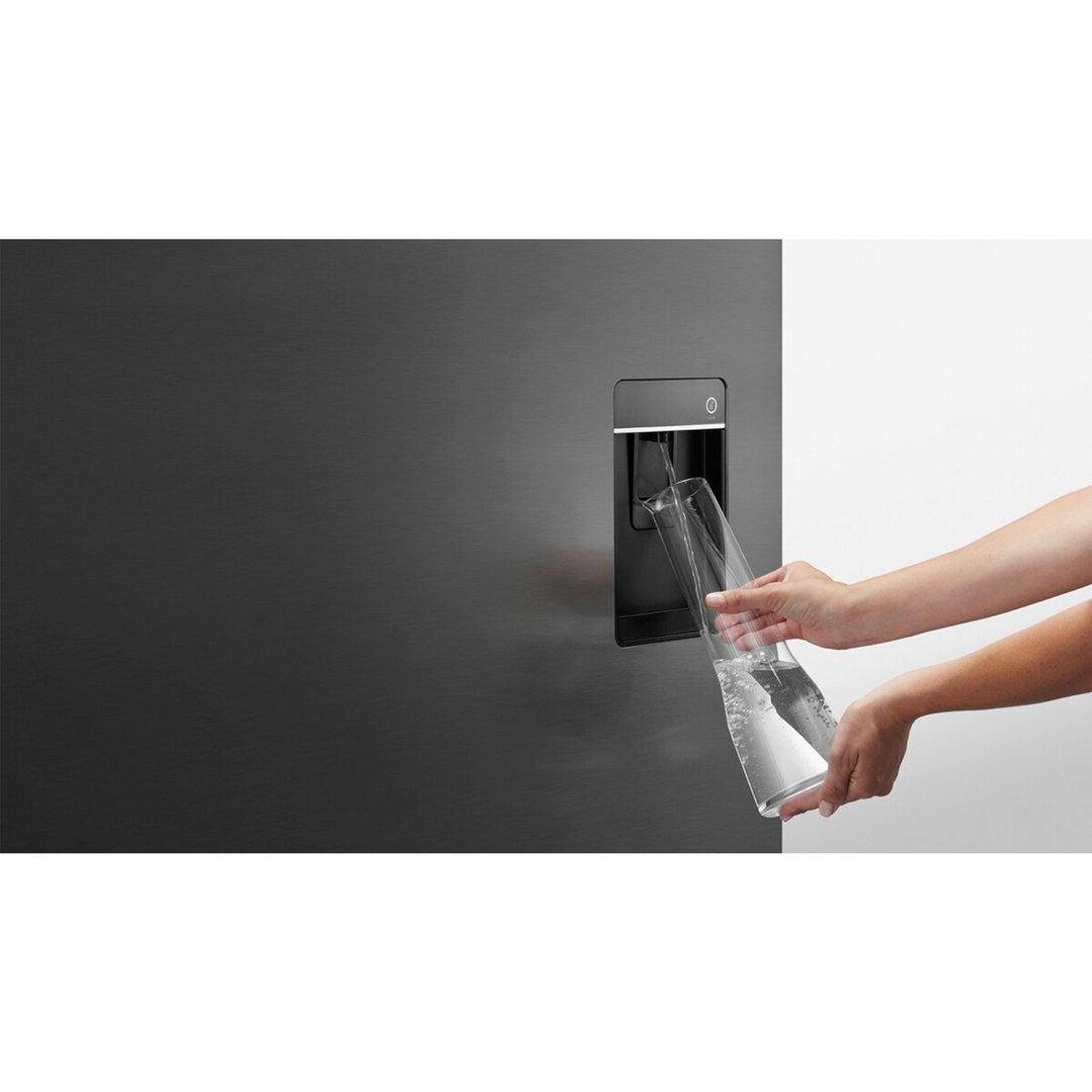 Fisher & Paykel 538L Series 7 Quad Door Refrigerator Freezer, Ice & Water RF605QNUVB1