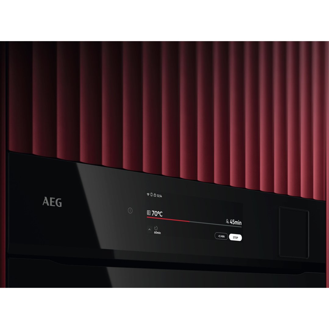 AEG 60cm Multifunction 25 Gloss Black SteamPro Full Steam Oven NBP9S83PAB