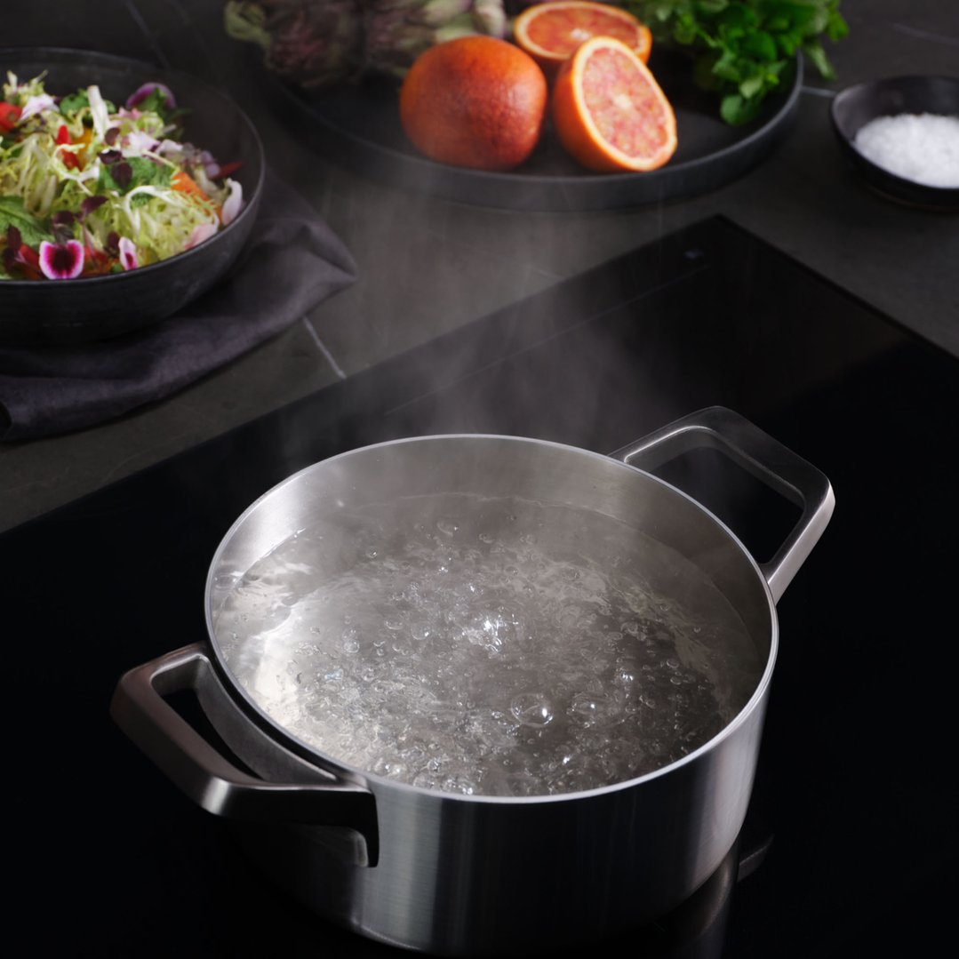 AEG 80cm SaphirMatt 5 Zone Induction Cooktop NIK85M00FZ