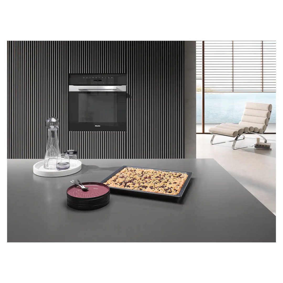 Miele 60cm Pyrolytic Oven with Automatic Cooking Programmes CleanSteel H7260BP