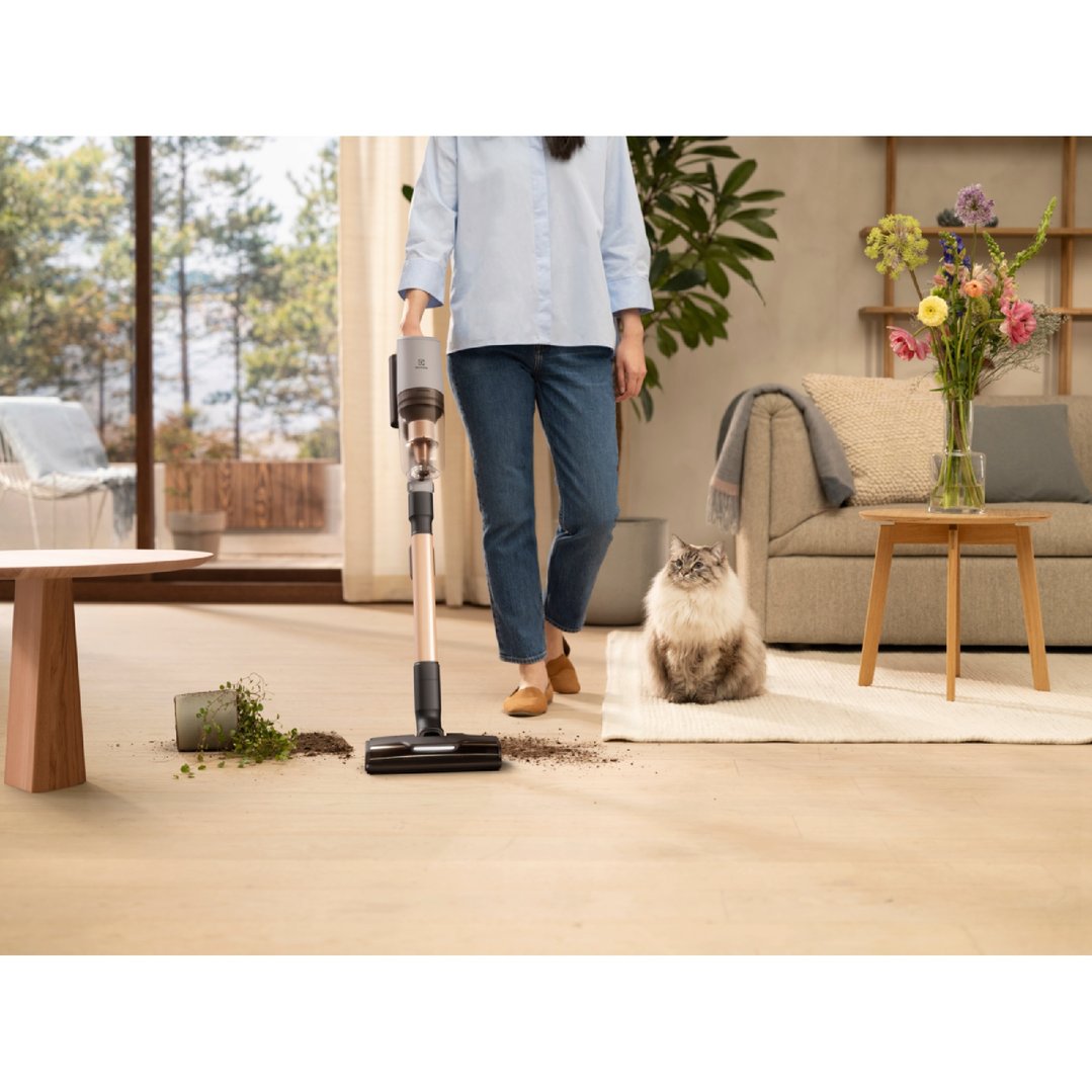 Electrolux 800 Series with Pet Pro+/Pet Nozzle - Urban Grey EFP81814