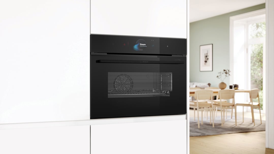 Bosch Series 8 Built-in compact oven with steam function 60 x 45 cm Black CSG958DB1