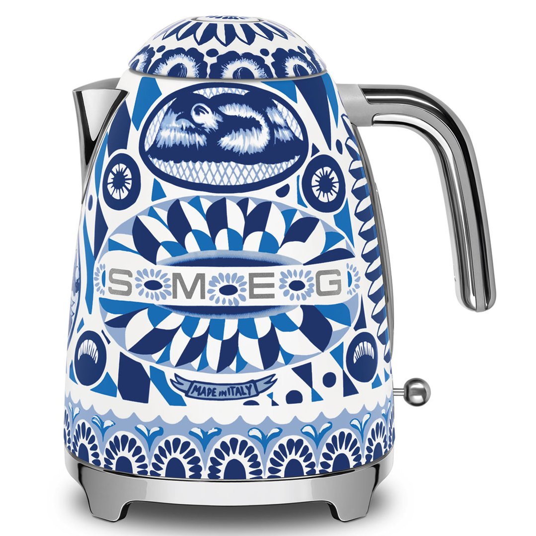 Smeg blue kettle 2025