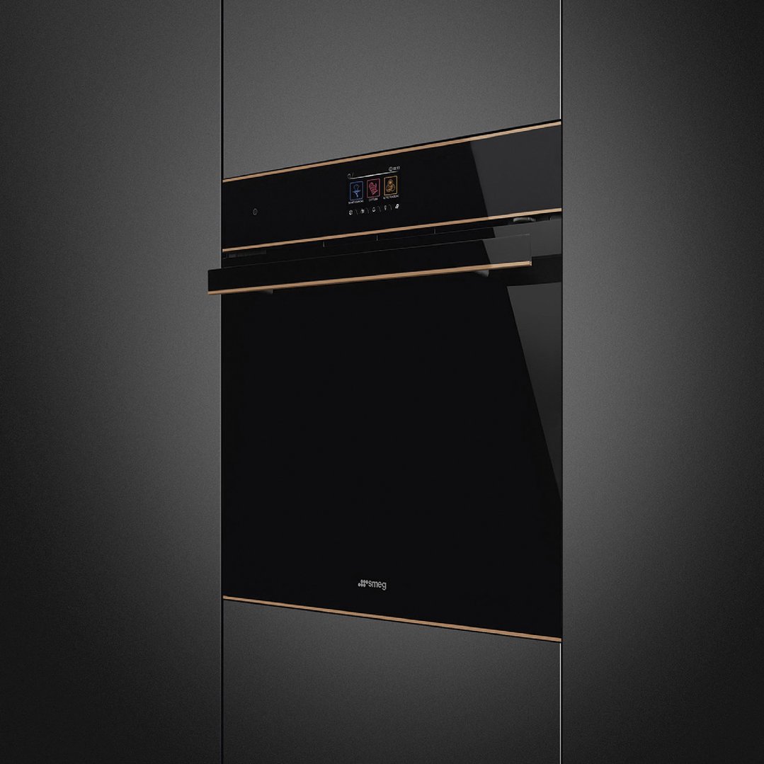 Smeg 60cm Dolce Stil Novo Pyrolytic Oven Black and Copper Trim SOP6604TPNR