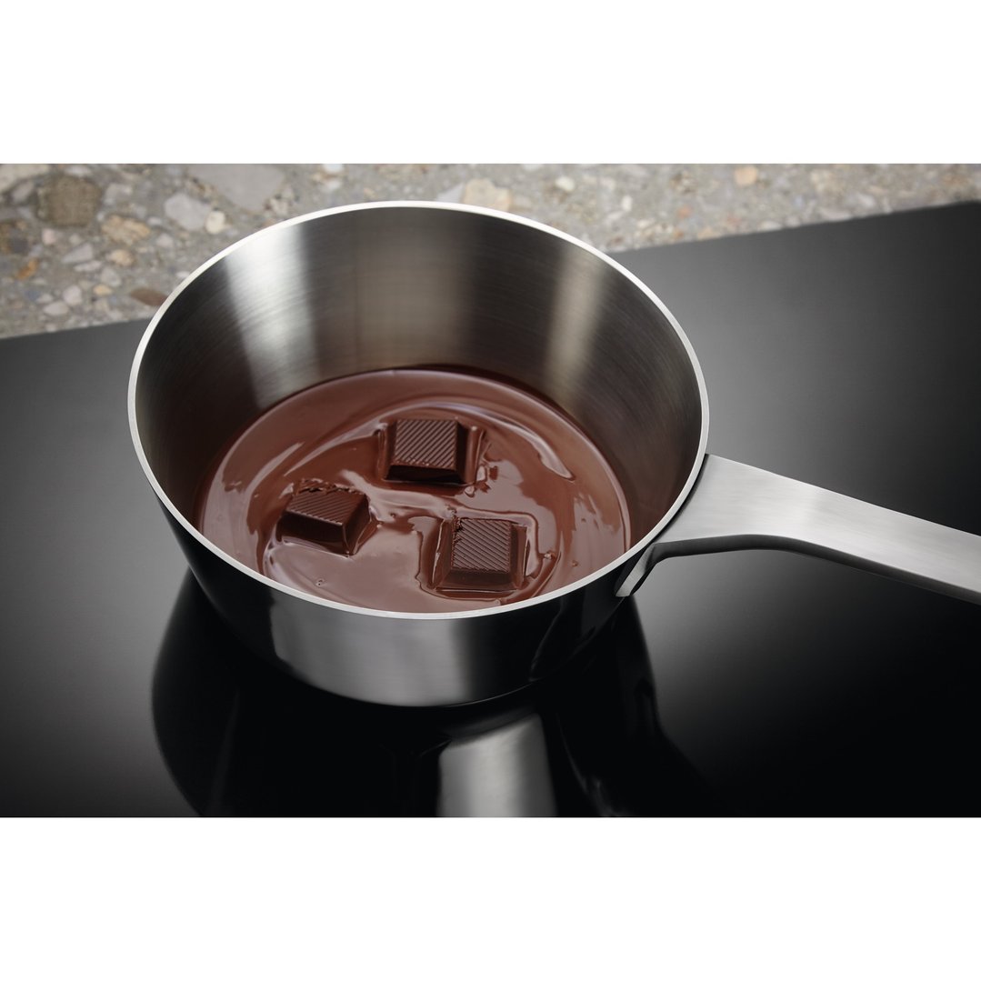Electrolux 80cm 5 Zone Induction Cooktop with Wi-Fi, Black - 800 Series KIS8759