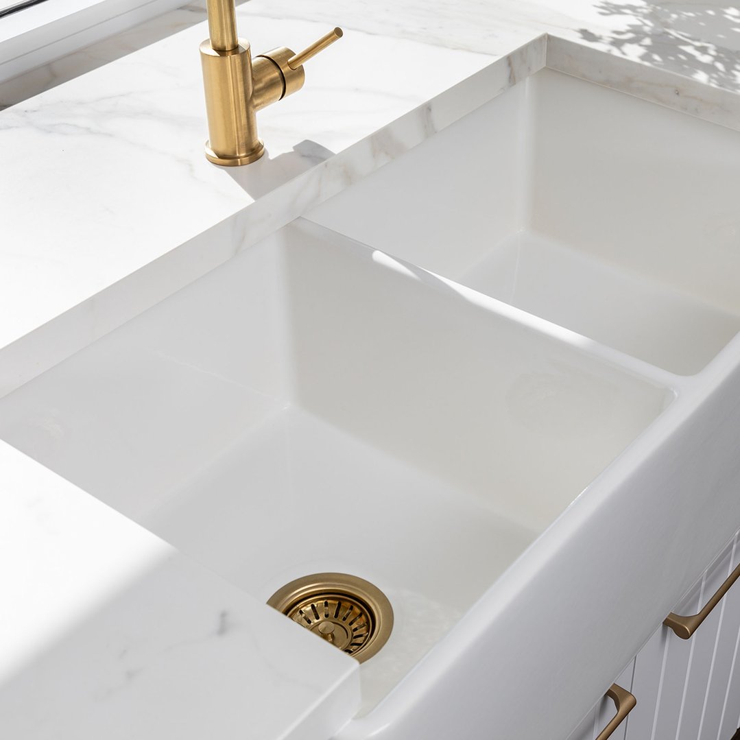 Turner Hastings 90x50 Brushed Brass PVD Basket Waste & Long Bolt 90BW-BB