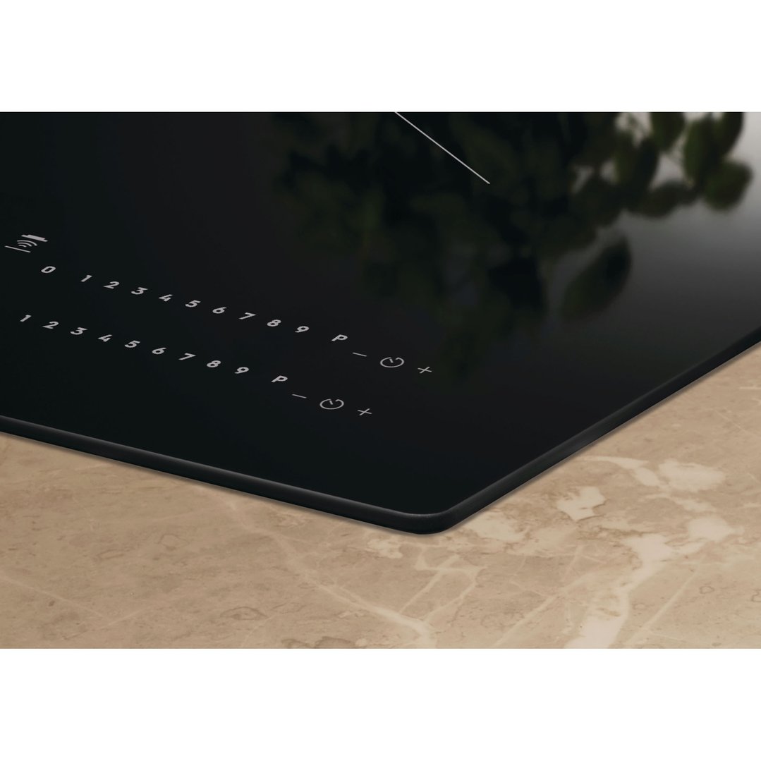 Electrolux 60cm 4 Zone 700 Series Induction Cooktop with Sense Fry, Black EHI6475BF