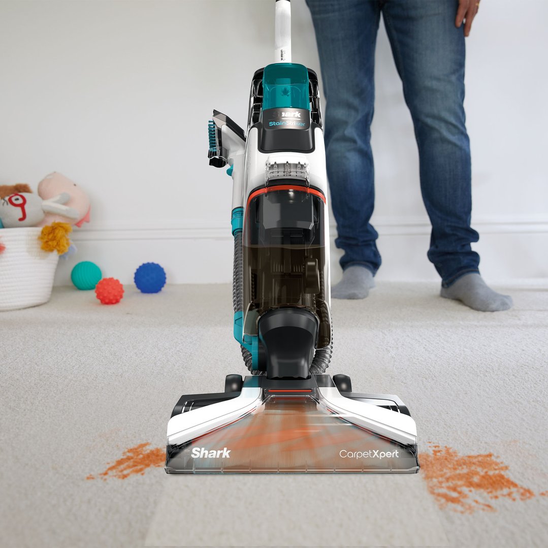 Shark CarpetXpert™ Deep Carpet Cleaner with Built-In StainStriker™ EX200