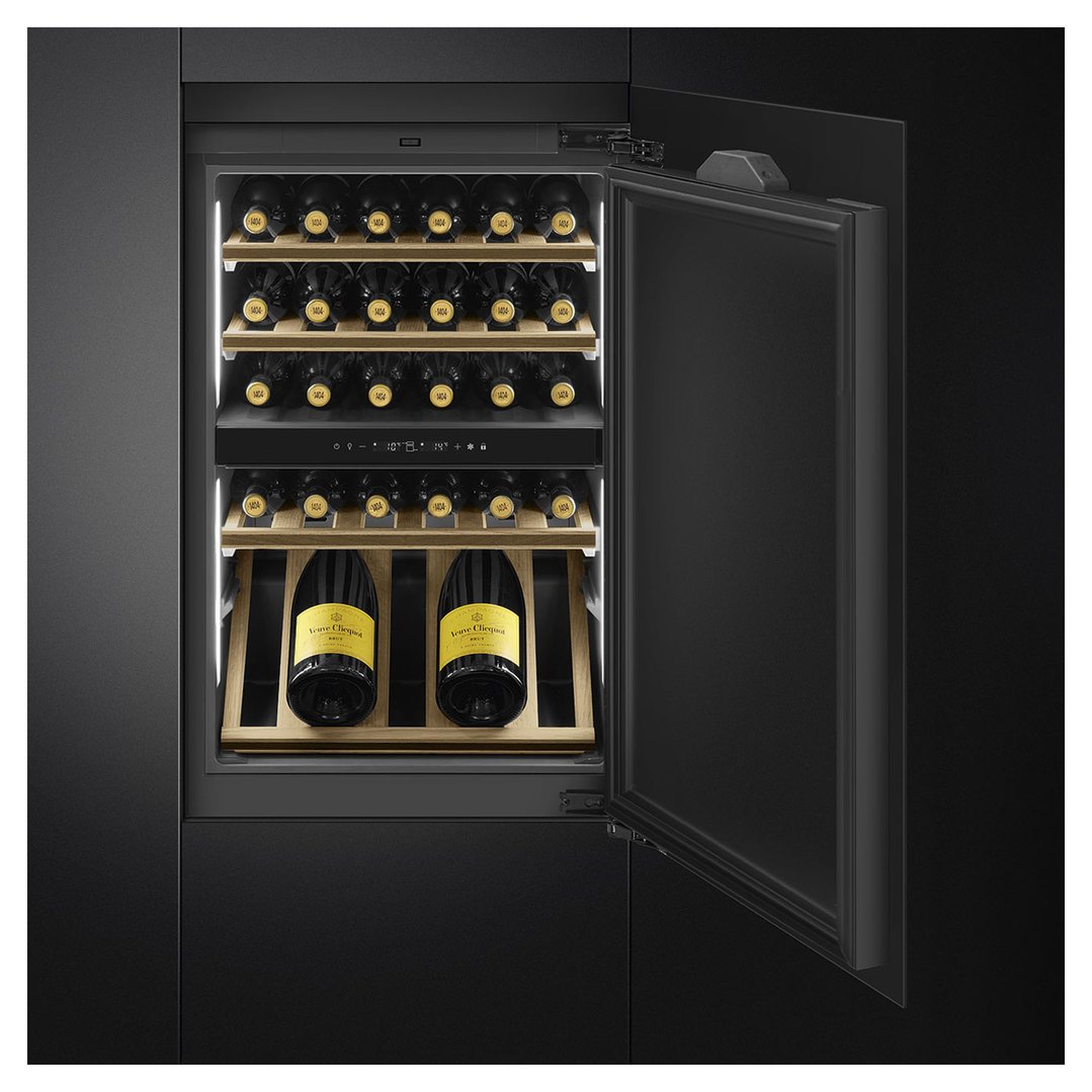 Smeg 40 Bottle Built-in Wine Cooler Universale Aesthetic Black CVI040BE
