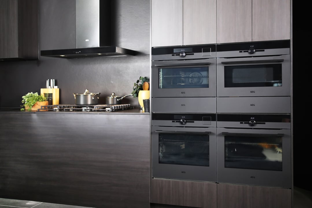 AEG 90cm Canopy Rangehood - Dark Stainless DBE7980HB