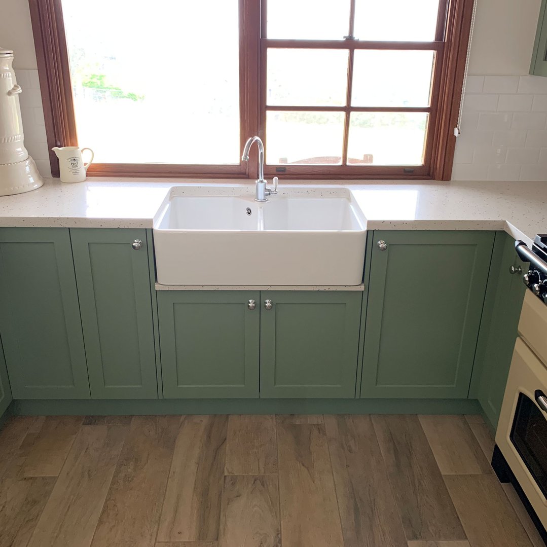 Turner Hastings Chester 80x50 1TH Double Bowl Fireclay Sink incl. Overflow Kit 7403