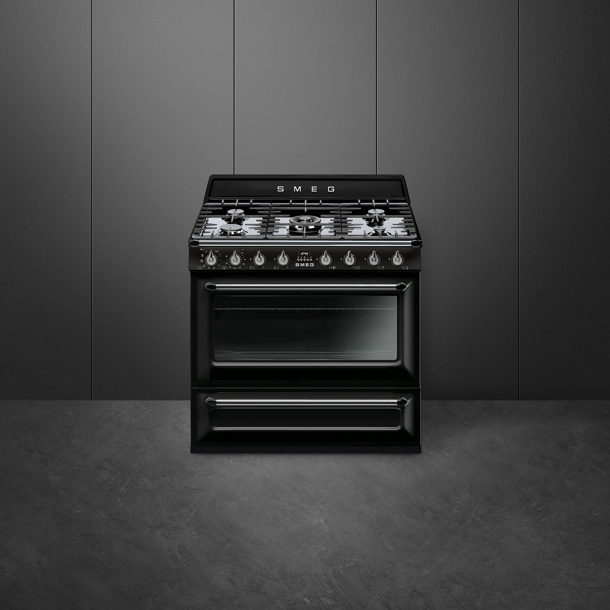 Smeg Victoria Pyrolitic Freestanding Cooker Black TRA90BLP2